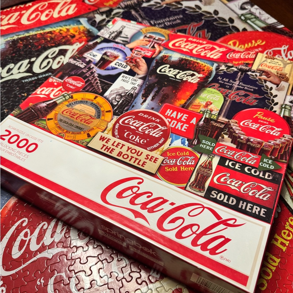 Springbok Coca-Cola 2000 pc Puzzle Decades of Tradition.